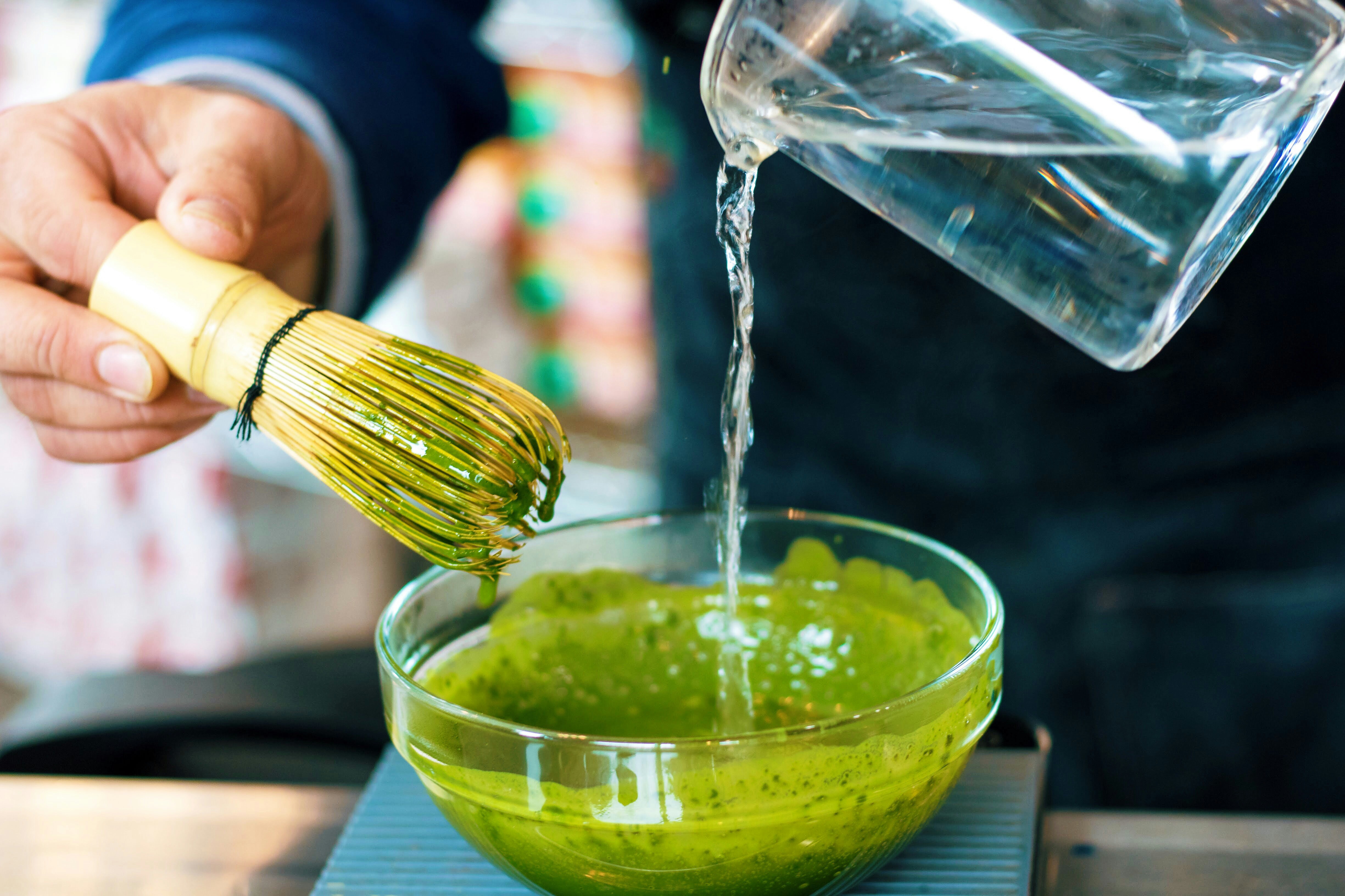 matcha-making